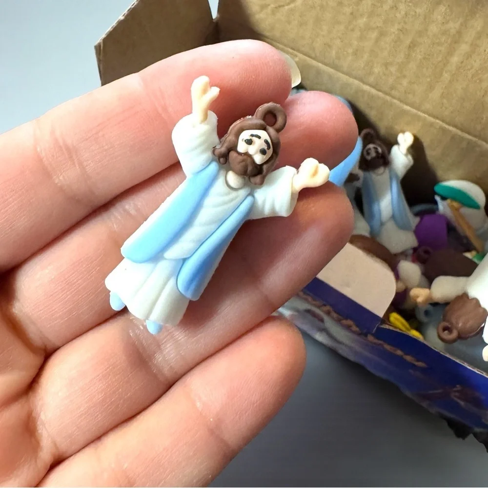 60 Mini Jesus Figurines Bulk NIB Sunday School Gifts Baptism Church Party Favors